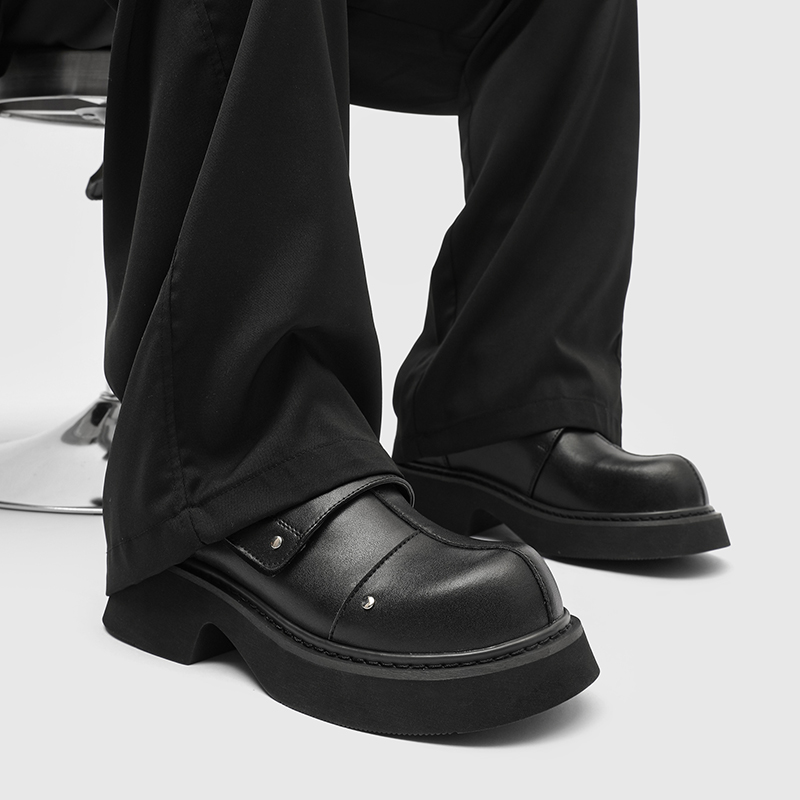 Scarpe in pelle da uomo con su - Leatherworking Classic recensione e prezzo